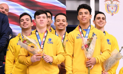 Equipe Masculina do Brasil posa para foto com suas medalhas de bronze no pódio do Pan-Americano de ginástica artística