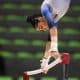 Carolyne Pedro compete nas barras assimétricas no Pan-Americano de ginástica artística