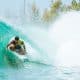Gabriel Medina pega um tubo em etapa da WSL no Surf Ranch Brazilian Storm