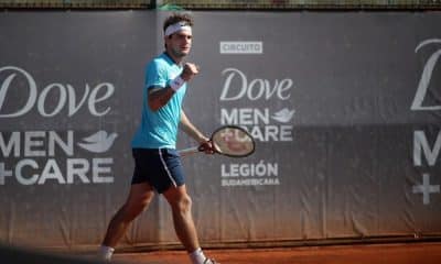 Thiago Wild enquanto joga no Challenger de Coquimbo