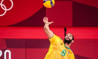 Wallace em ação na Olimpíada de Tóquio. CBV foi suspensa pelo COB por liberar atleta na final da Superliga