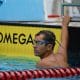 Na imagem, Breno Correia na piscina, após a conclusão da prova.