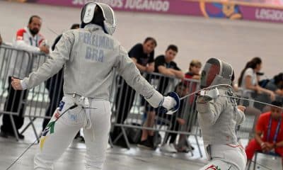 Equipe brasileira de sabre, de Bruna Pekelman, caiu para as venezuelanas, que conquistaram a medalha de bronze no Pan-Americano (Foto: Arquivo/FIE)
