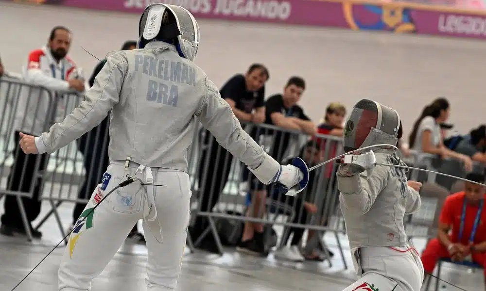 Equipe brasileira de sabre, de Bruna Pekelman, caiu para as venezuelanas, que conquistaram a medalha de bronze no Pan-Americano (Foto: Arquivo/FIE)