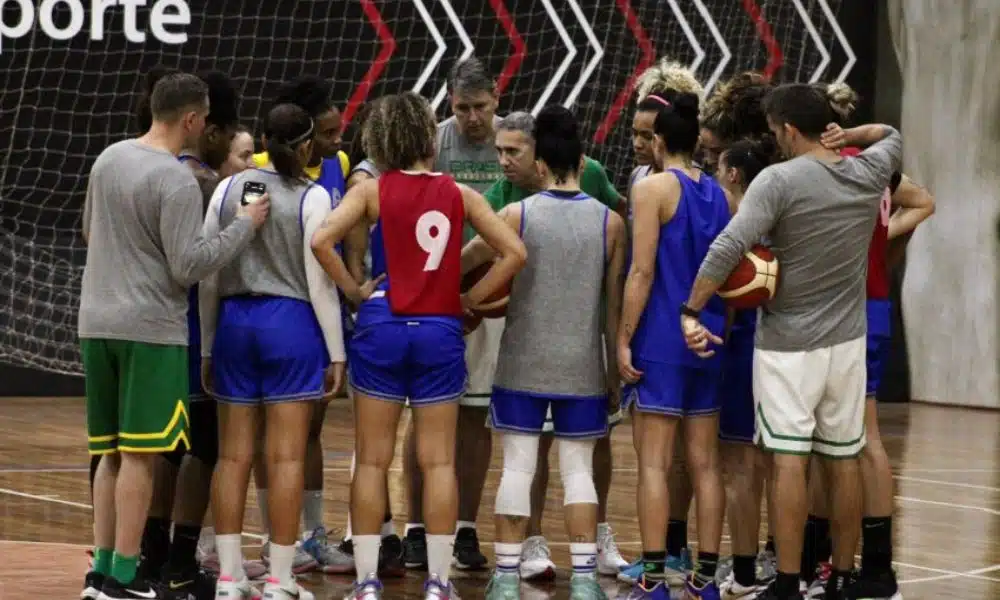 Seleção brasileira de basquete feminino em preparação para a AmeriCupW (Divulgação/CBB)
