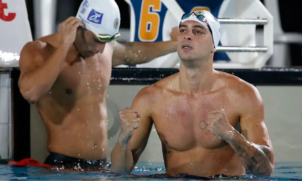 Fernando Scheffer comemora índice para o Mundial de Fukuoka no Troféu Brasil de Natação