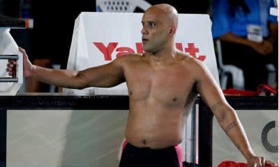 João Gomes Júnior comemorando o ouro dos 100m peito no Troféu Brasil de Natação 2023