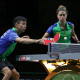Vitor Ishiy e Bruna Takahashi em ação no tênis de mesa (Foto: WTT)