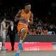 Yago Mateus, que vai disputar a NBA Summer League, em partida pelo Ratiopharm Ulm