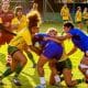 Na imagem, disputa pela bola entre as Yaras, do Brasil, e as Tucanas, da Colômbia.