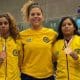 Avril de Souza e Vitória Vieira posam para foto com as medalhas do Pan-Americano Sub-17 de wrestling