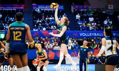 Júlia Bergmann ataca bola para o Brasil em jogo contra a República Dominicana na Liga das Nações (VNL) ao vivo