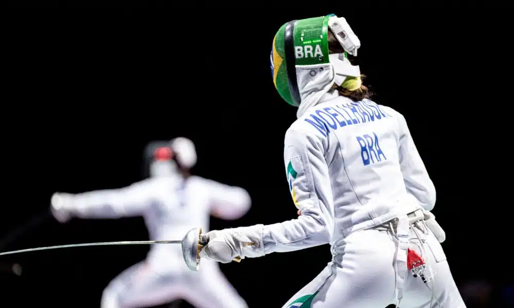 Nathalie Moellhausen compete no Pan-Americano de esgrima