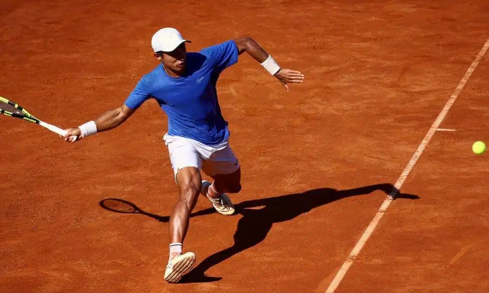 Pedro Sakamoto em ação no Challenger de Temuco