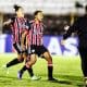 Jogadoras do São Paulo comemoram gol contra o Palmeiras no Paulistão Feminino