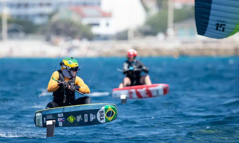 Bruno Lobo da Fórmula Kite durante regata do Evento-Teste da vela para Paris-2024