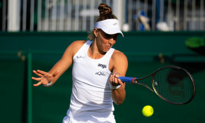 Bia Haddad em ação em Wimbledon