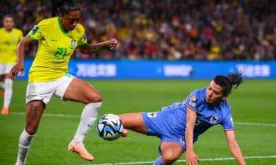 O Brasil foi derrotado por 2 a 1 pela França e agora depende de jogo contra a Jamaica para avançar na Copa do Mundo Feminina (Foto: Franck Fife/AFP)