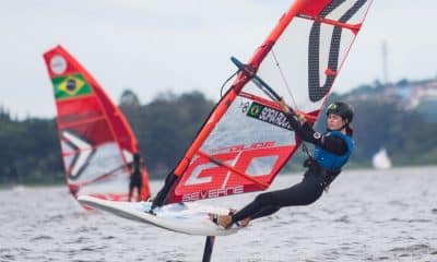 Jovem brasileira Sofia Rocha em ação na classe IQFoil (Divulgação/On Board Sports)