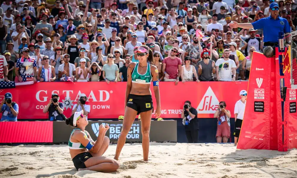 Duda e Ana Patrícia comemoram ponto do título do Elite 16 de Gstaad