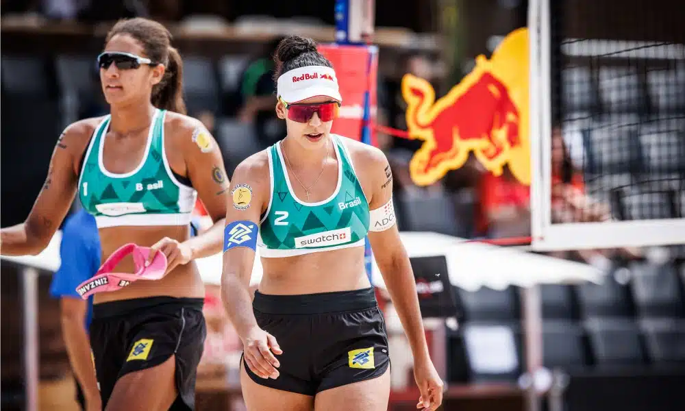 Duda e Ana Patrícia em ação no Elite 16 de Gstaad de vôlei de praia