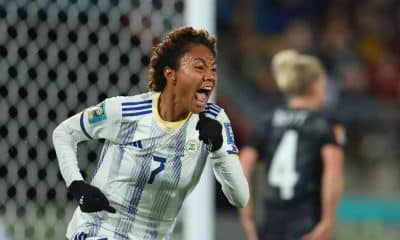 Sarina Bolden, das Filipinas, vibra após marcar contra a Nova Zelândia pela Copa do Mundo Feminina