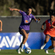 Jogadoras da Seleção Feminina do Brasil se preparam para jogo-treino contra a China antes da Copa do Mundo Feminina