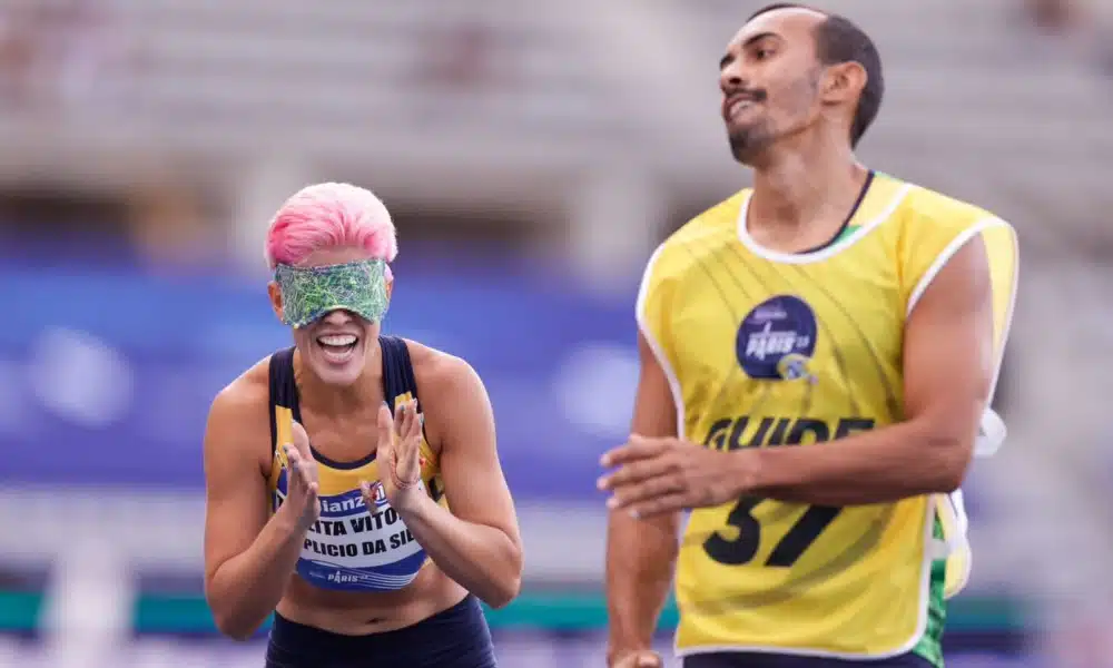 Thalita Simplício após terminar a prova dos 100m do Mundial de Atletismo paralímpico