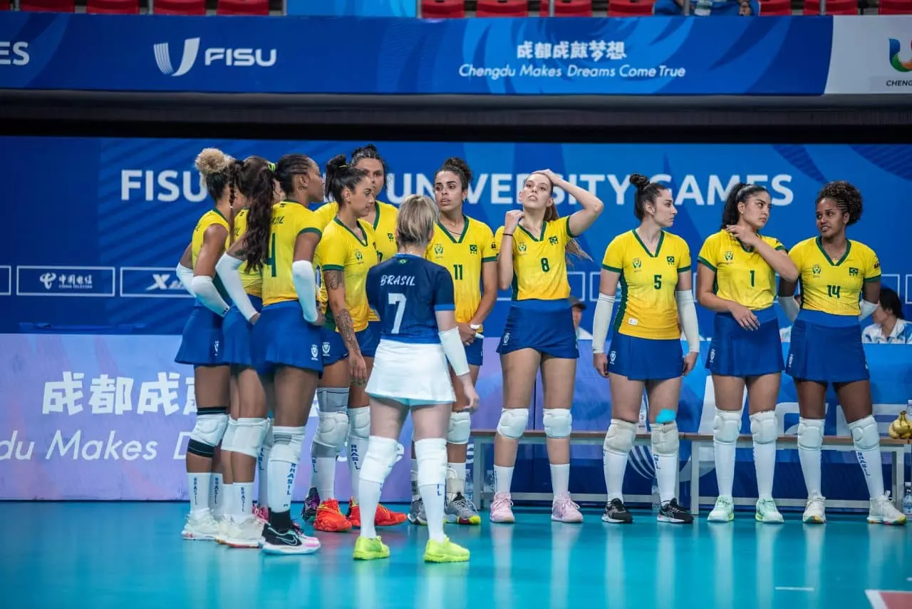 Brasil e Japão no vôlei feminino Jogos Mundiais Universitários de Chengdu