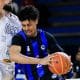 Adyel Borges, do Pinheiros, em ação no jogo contra o Osasco pelo Paulista de basquete masculino