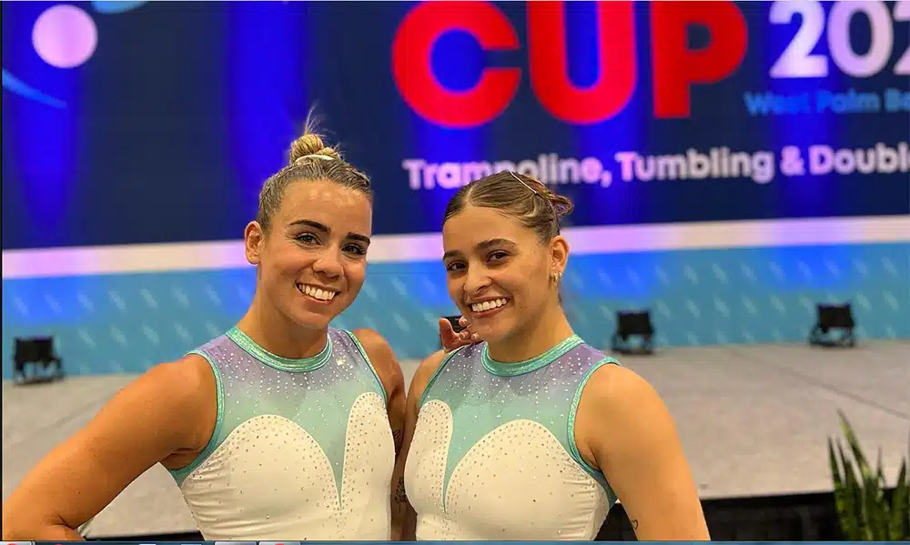 Na imagem, Camilla Lopes e Alice Gomes após a apresentação