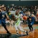 Dontrell Brite se prepara para cesta no jogo entre Bauru Basket e Mogi das Cruzes pelo Paulista de Basquete Masculino