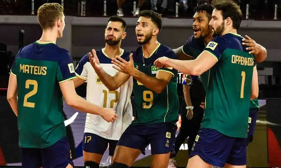 Na imagem, comemoração do Brasil pela segunda vitória.