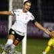 Na imagem, Tamires, do Corinthians, comemorando gol.