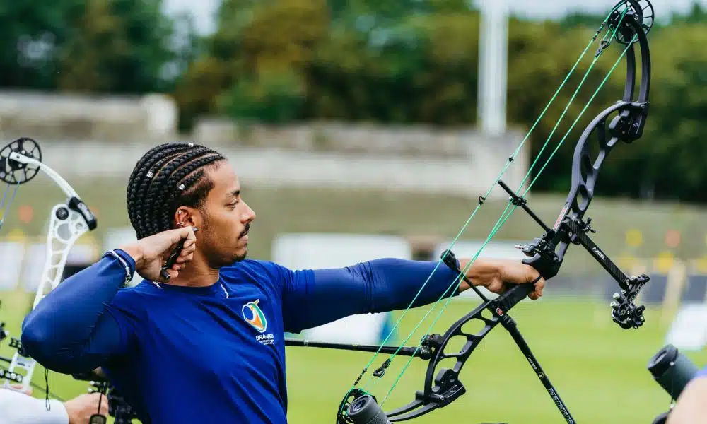 Brasileiro Luccas Abreu, um dos representantes do Brasil no Mundial de tiro com arco (Divulgação/World Archery)
