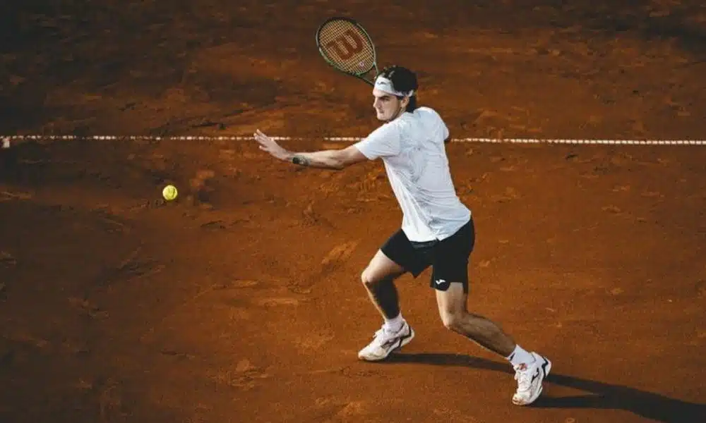 Brasileiro Thiago Wild em ação no ATP de Buenos Aires Kitzbuhel (Foto: Alex Scheuber)