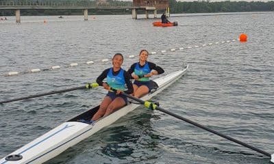 Brasileiras Brenda Freitas e Ana Julia Ferreira em ação no Mundial Sub-19 de remo (Divulgação/CBR)