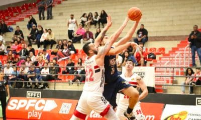 Partida entre São Paulo e Mogi das Cruzes válida pela terceira rodada do campeonato paulista de basquete masculino (Foto: Suelenn Ladessa/Mogi Basquete)