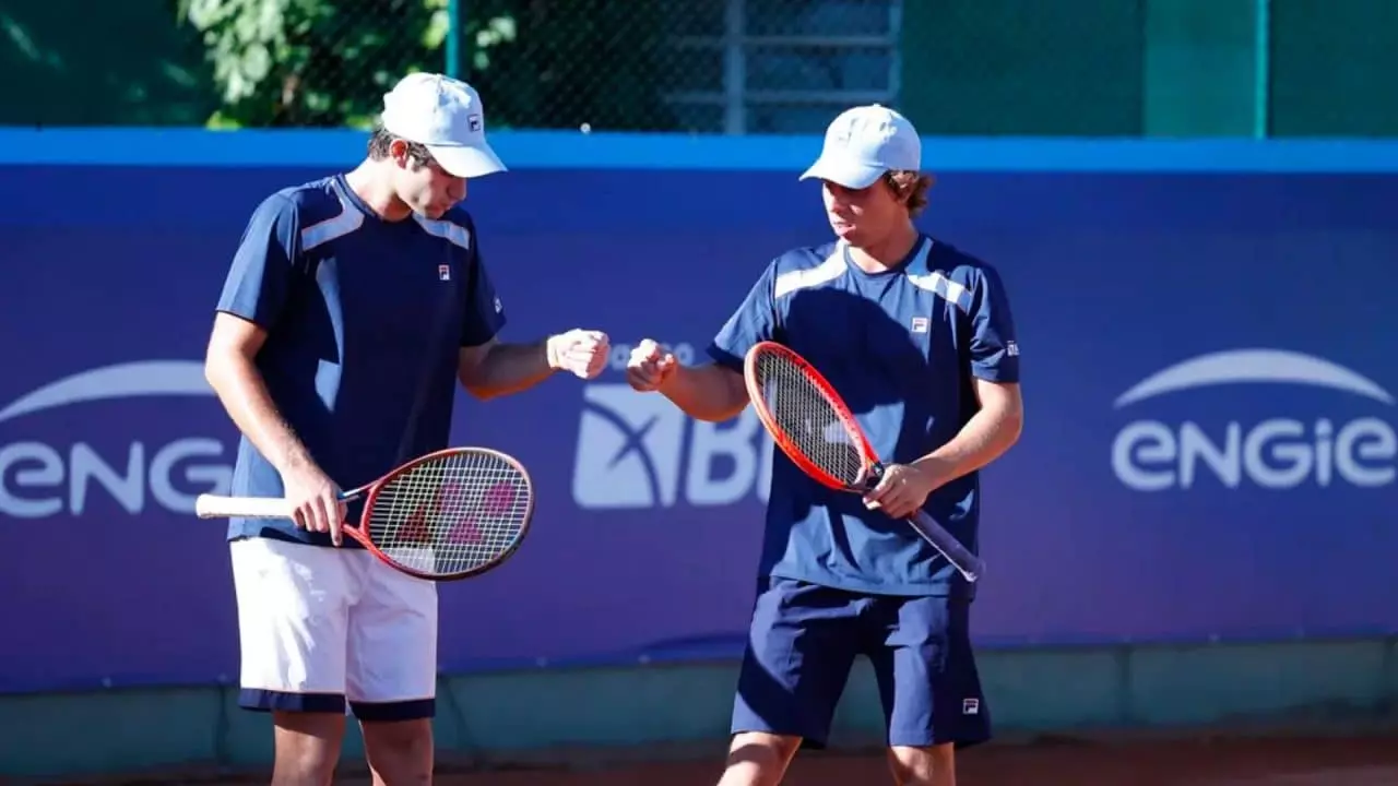 Pedro Boscardin e Gustavo Heide conquistaram o título de duplas no Challenger de Santo Domingo (Foto: Luiz Candido/CBT)