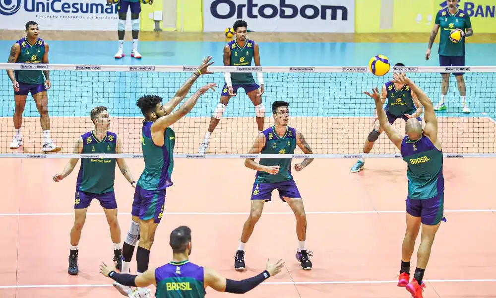 Seleção brasileira masculina treina para a disputa da Copa Pan-Americana de vôlei masculino (Divulgação/CBV)