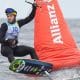 Brasileiro Bruno Lobo em ação no Mundial de vela (Divulgação/World Sailing)