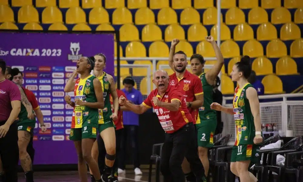 Partida entre Sampaio Corrêa e Sesi Araraquara pelas finais da LBF (Sérgio Paulino/SESI Araraquara)