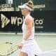 Brasileira Laura Pigossi competindo no WTA 125 de Barranquilla (Divulgação/Federação Colombiana de Tênis)