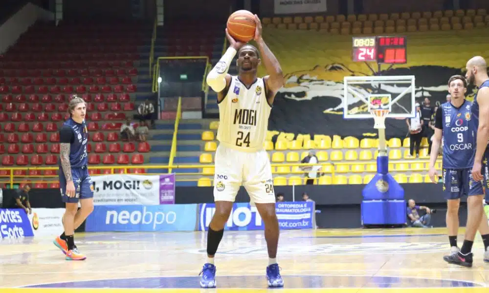 Mogi das Cruzes em ação no Campeonato Paulista de basquete (Reprodução/Mogi das Cruzes Basquete)