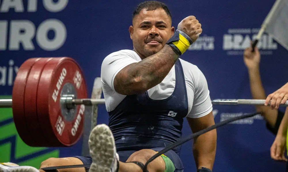 Evânio Rodrigues vibra com atuação no Mundial de halterofilismo paralímpico; Ailton Souza