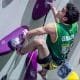 Na imagem, Mateus Bellotto na tentativa de escalar os obstáculos na parede.