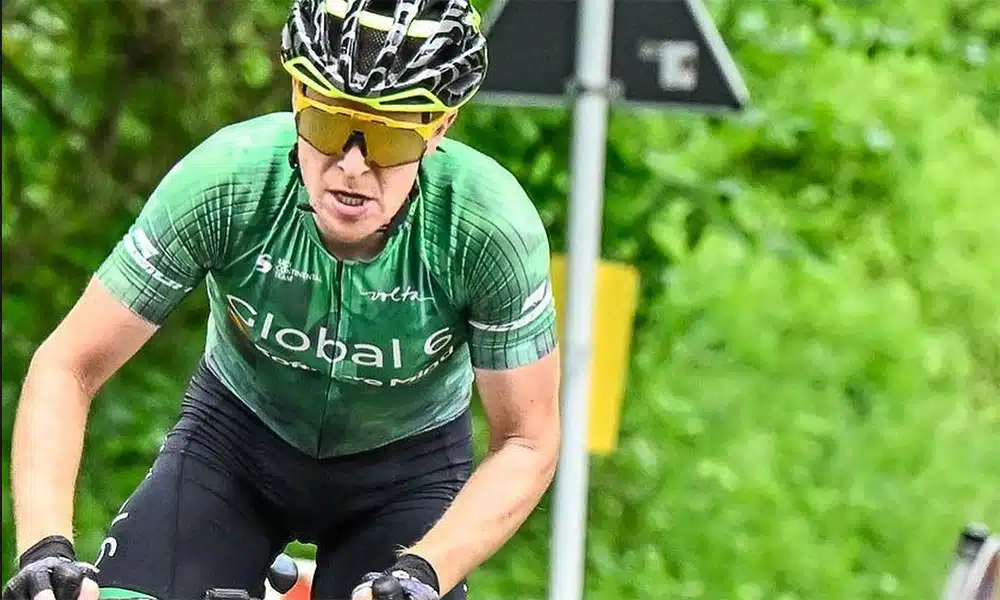 Na imagem, Nícolas Sessler em seu esforço com a bicicleta.
