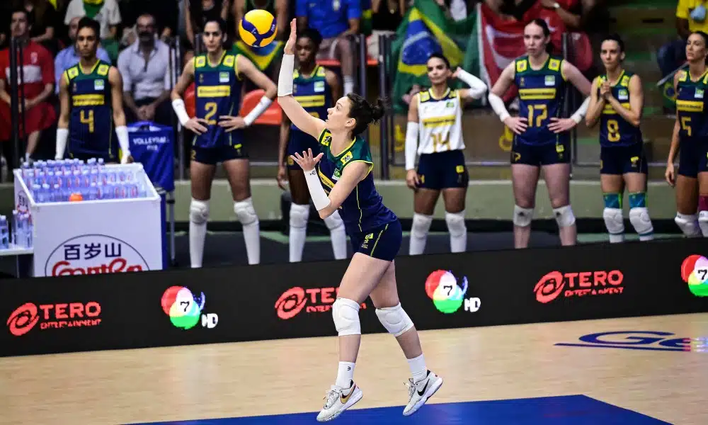 Pelo povo, Roberta é eleita a melhor jogadora do Sul-Americano