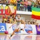 Tainá Paixão, do Sampaio Basquete, parte para cesta no jogo 4 das Finais da LBF contra o Sesi Araraquara