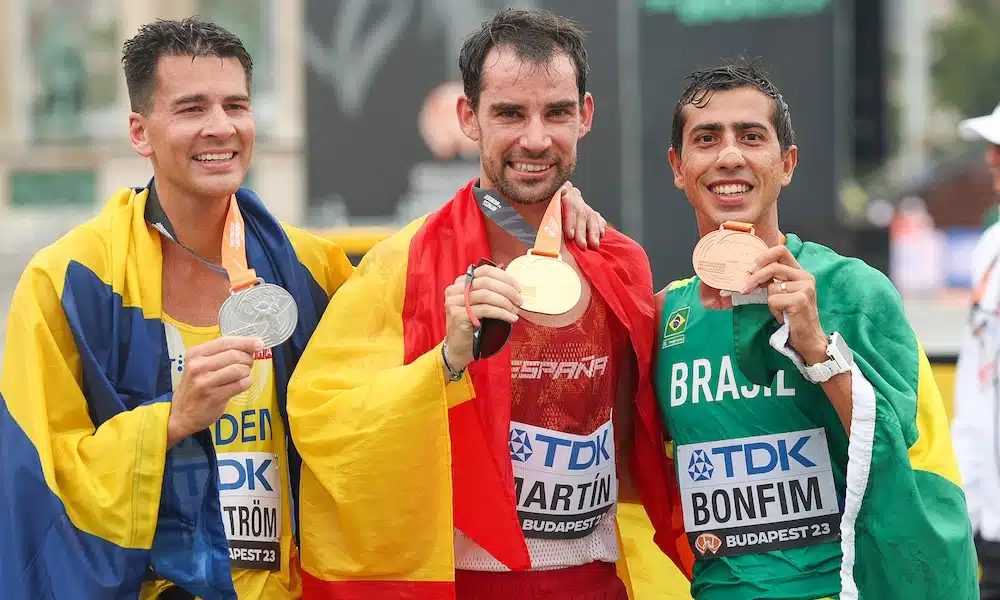 Álvaro Martín, Perseus Karlström, Caio Bonfim no pódio da marcha atlética